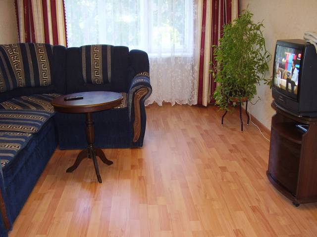 Сдам 3-х ком. кв 4/10эт ,Сегедская ,парк Космонавтов, и пл.Среднефонтанской