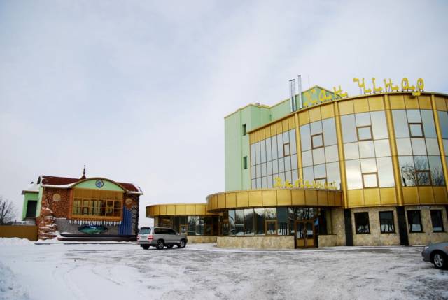 Отельно-ресторанный комплекс "Хан-Чинар"