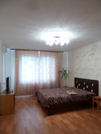 2 к квартира посуточно в г.Черноморск(Ильичевск),комиссия 0%